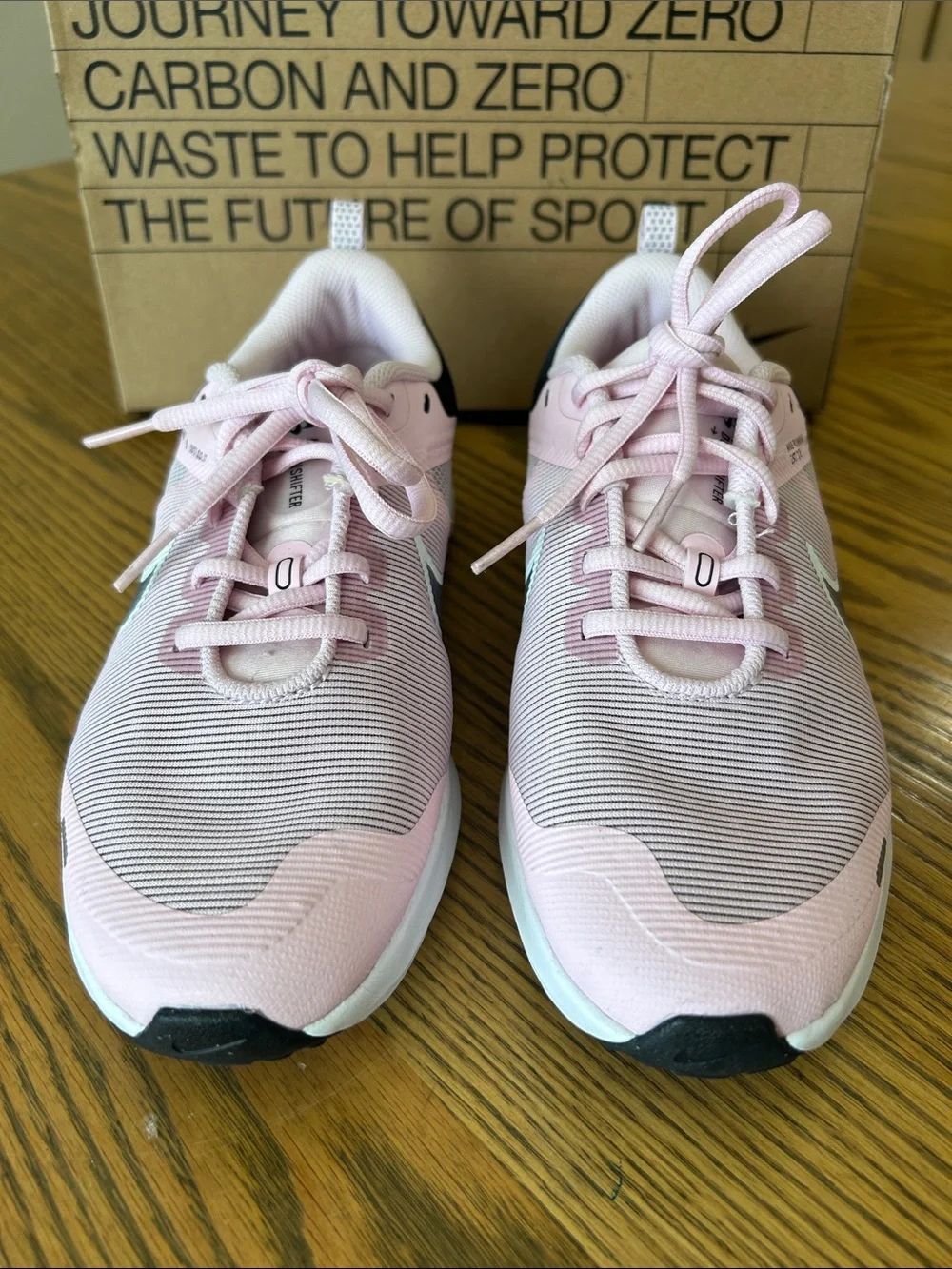 Nike girls Downshifter Running Sneakers, size 5Y, NIB